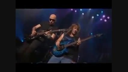 Bestiwall.com - تک نوازی بسیار زیبا از Joe Satriani
