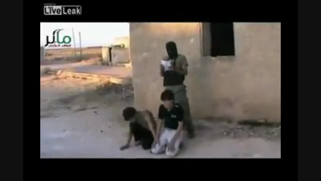 داعش دو کودک را گلوله باران کرد