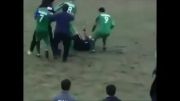 کتک زدن داور تو فوتبال ایران