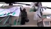 سوریه اینم یه سرباز باعشق که رو هلیکوپتر میل داره میرقصه