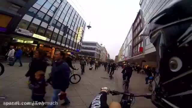 دوچرخه سواری در سطح شهر بدون توجه به قوانین