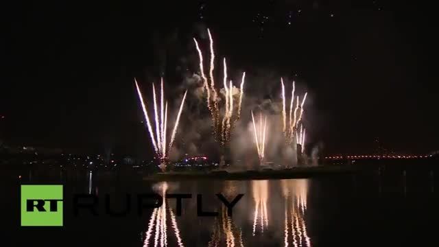Huge firework display brings Moscow&#039;s Circle of Light