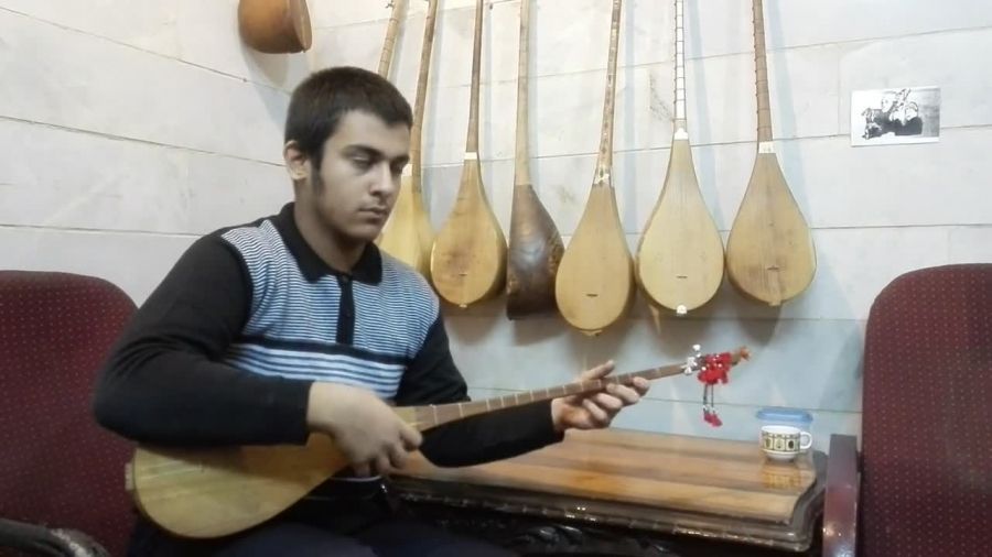 تکنوازی آهنگ گلنار توسط مصطفی اسلامی