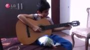 گیتار زدن فوق العاده پسر بچه