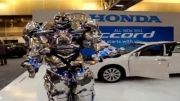 King Robota بزرگترین آدم آهنی دنیا در معرفی خودروهای Honda