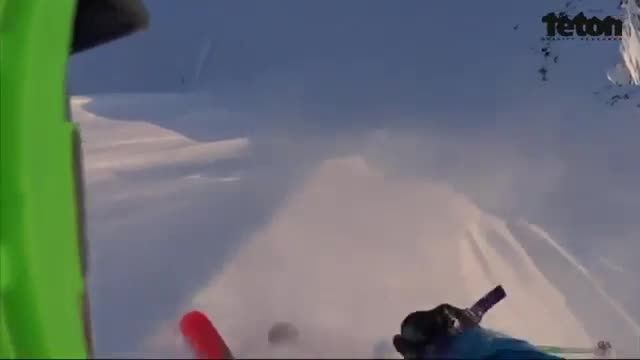 اسکی بازی روی برف