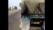 لحظه چپ کردن وحشتناک یک کامیون در ایران