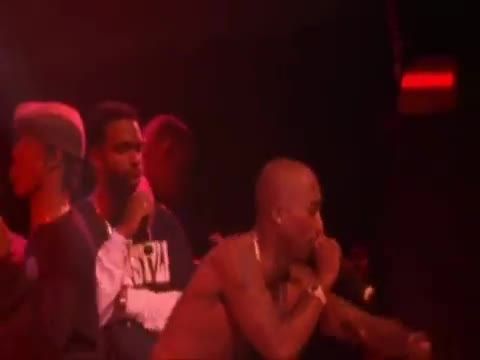 Tupac - Gangsta Party ft Snoop Dogg (Live)