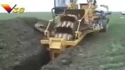 ماشینی عجیب برای حفر زمین  / ماشینی كه زمین را میخورد