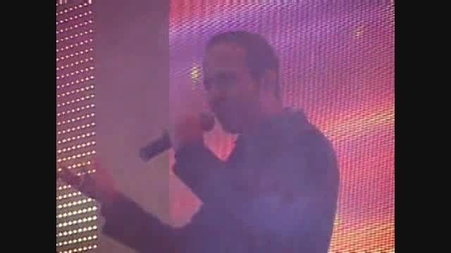 اجرای آهنگ زیبای بوی عیدی از فرهاد توسط حسن ریوندی