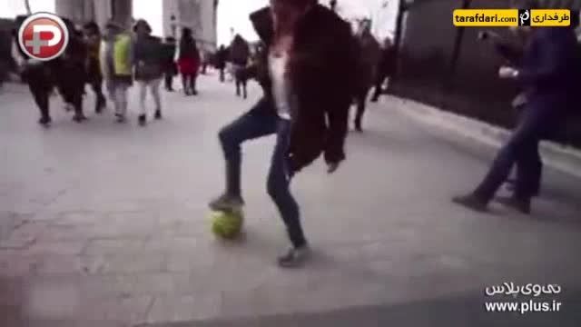 هنرنمایی بهترین فوتبالیست زن در خیابان