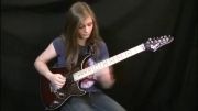 دختر 14 ساله-گیتار الکتریک
