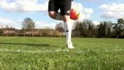 آموزش فوتبال - بلند کردن باحال توپ از روی زمین
