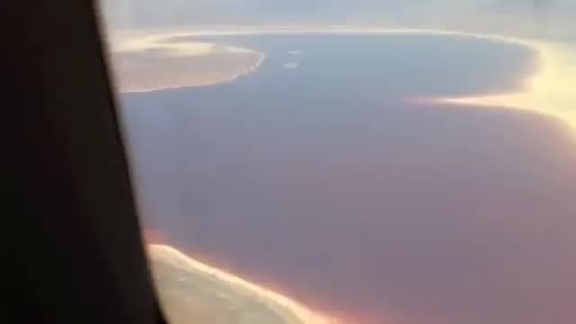 فیلم هوایی از دریاچه ارومیه ایران و دریاچه وان ترکیه !