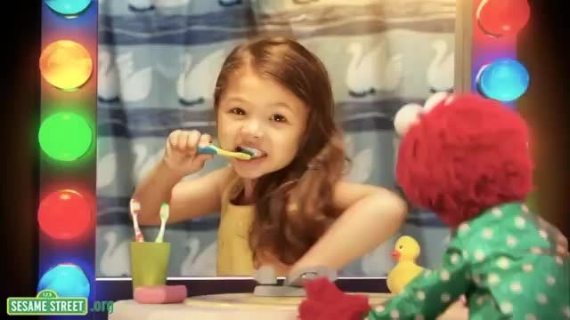 ویدیوی بسیار جالب برای تشویق کودکان به مسواک زدن