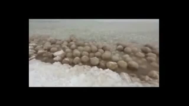 اتفاق جالب یخ زدن توپی موج دریا!!!