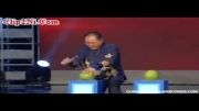 رکورد شکنی عجیب مرد چینی در سوراخ کردن میوه ها با انگشت