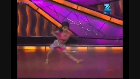 رقص بچه نا بالغ هندی ( پوشش کامل )