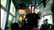 دعوای دو خواهر با پسر مزاحم در اتوبوس