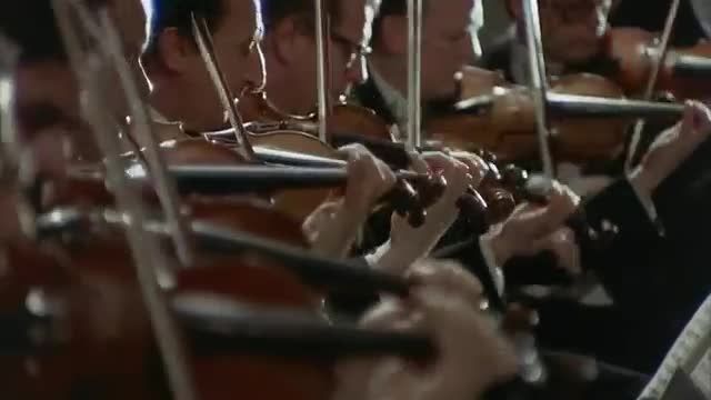 Beethoven . Symphony No. 8 . Herbert von Karajan
