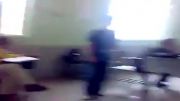 رقص جلوی معلم