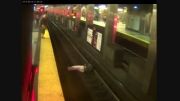 خود کشی نا فرجام در ایستگاه مترو