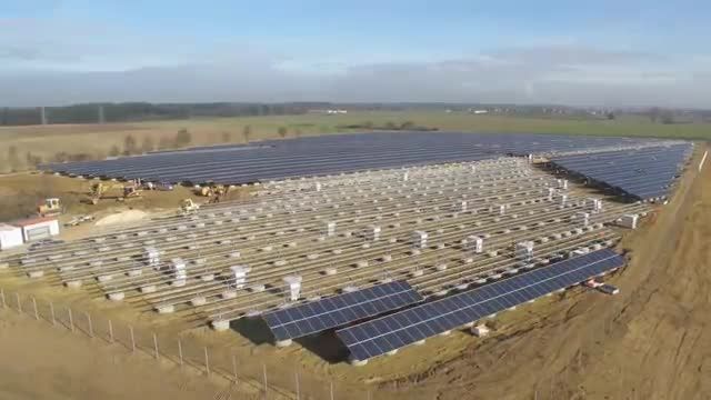 ساخت نیروگاه خورشیدی(Timelapse)