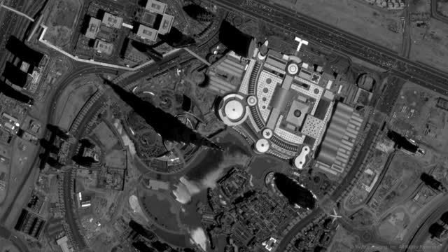 برخ خلیفه دبی از دید ماهواره در ۹ آوریل ۲۰۱۴