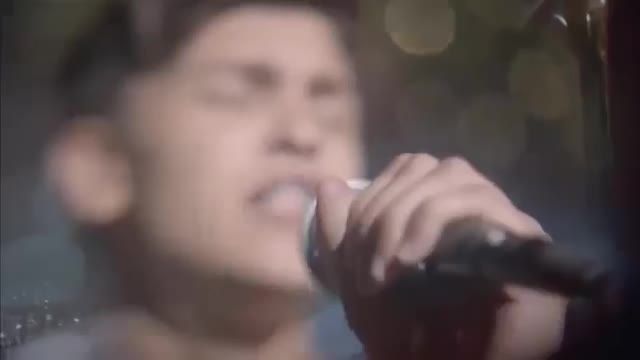 Clouds One Direction- Commercial Coca cola (larry)