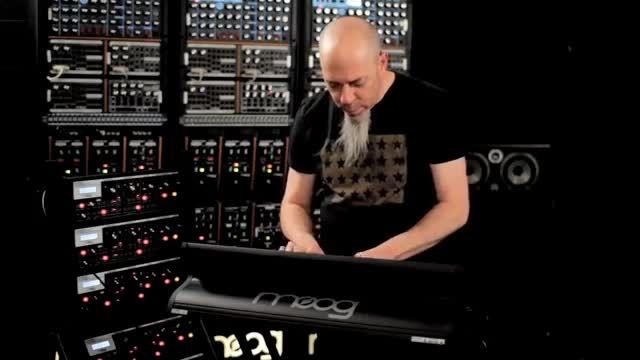 دموی Jordan Rudess با Moog