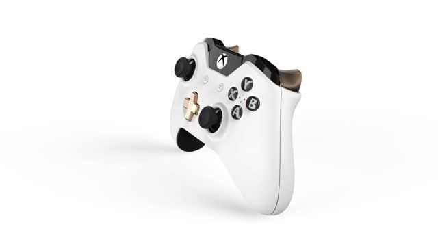 Lunar White Xbox One Controller
