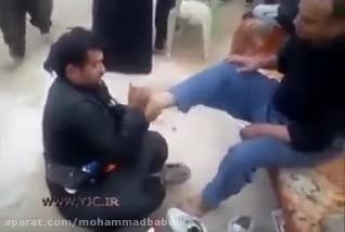 بوسه بر کف پای زائران اربعین حسینی