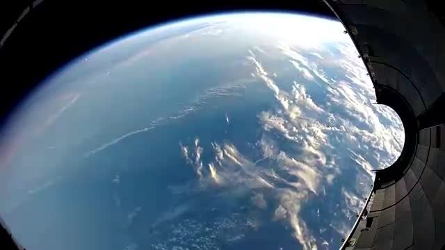 Falling Back to Earth - HD Footage From Space