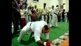 فیلم شکستن رکورد جهانی شکتن آجر توسط کاراته