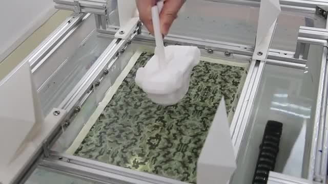 پرینت سه بعدی و رنگ آمیزی سطوح پیچیده به روش آب نگاری
