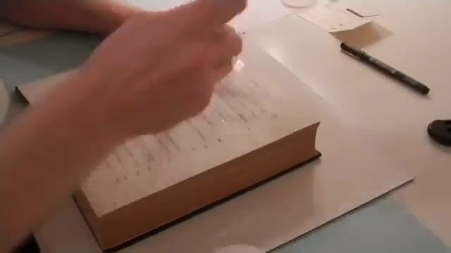 درست کردن صندوق مخفی با استفاده از کتاب