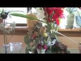 فیلم گل آرایی با گل های خشک شده(Arranging Dried Flowers)