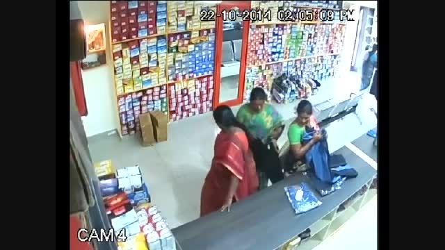 دزدی حرفه ای زن ها از فروشگاه
