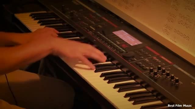 پیانو نوازی زیبای موسیقی فیلم بین ستاره ای