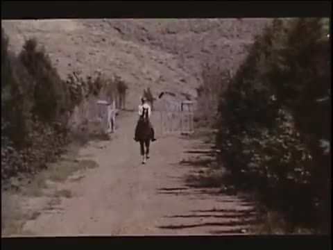 مستند &laquo;ایران&raquo; (١٩٧١) اثر کلود للوش