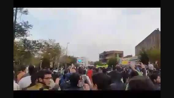 تظاهرات مردم تبریز به علت توهین برنامه فیتیله به ترک ها