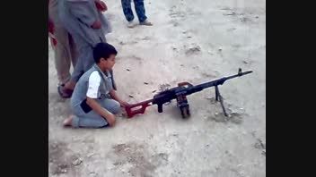 تیر اندازی بچه عرب