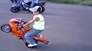 مهارت زیبای پسر بچه موتورسوار