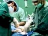 آواز خواندن دکتر ایرانی در حین یک عمل جراحی