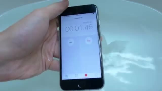 iPhone 6s در آب!!!