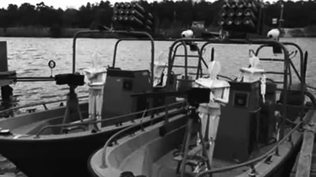 آزمایش موشک هلفایر برضد قایق های تندرو