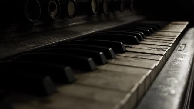 موسیقی بی کلام غمگین-پیانو