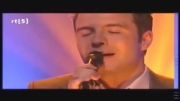 اجرای آهنگ زیبای  Love Can Build A Bridge توسط Westlife