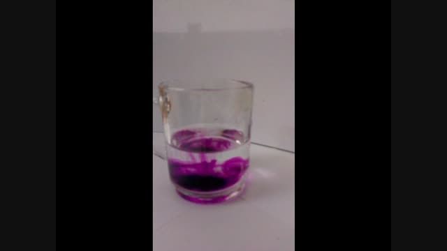 رنگ بری آب اکسیژنه از محلول پتاسیم پرمنگنات