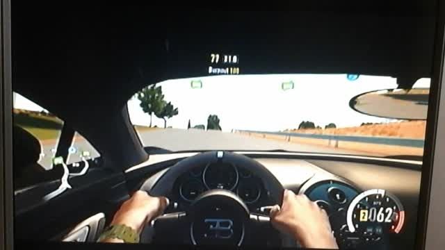 رانندگی با Bugatti Veyron در Forza Horizon 2.
